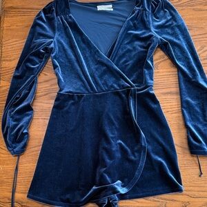 Chic Navy Velvet Wrap Dress